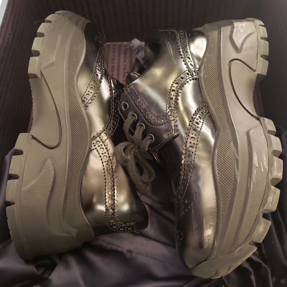 Authentic Prada Shoes - Picture 5 of 8
